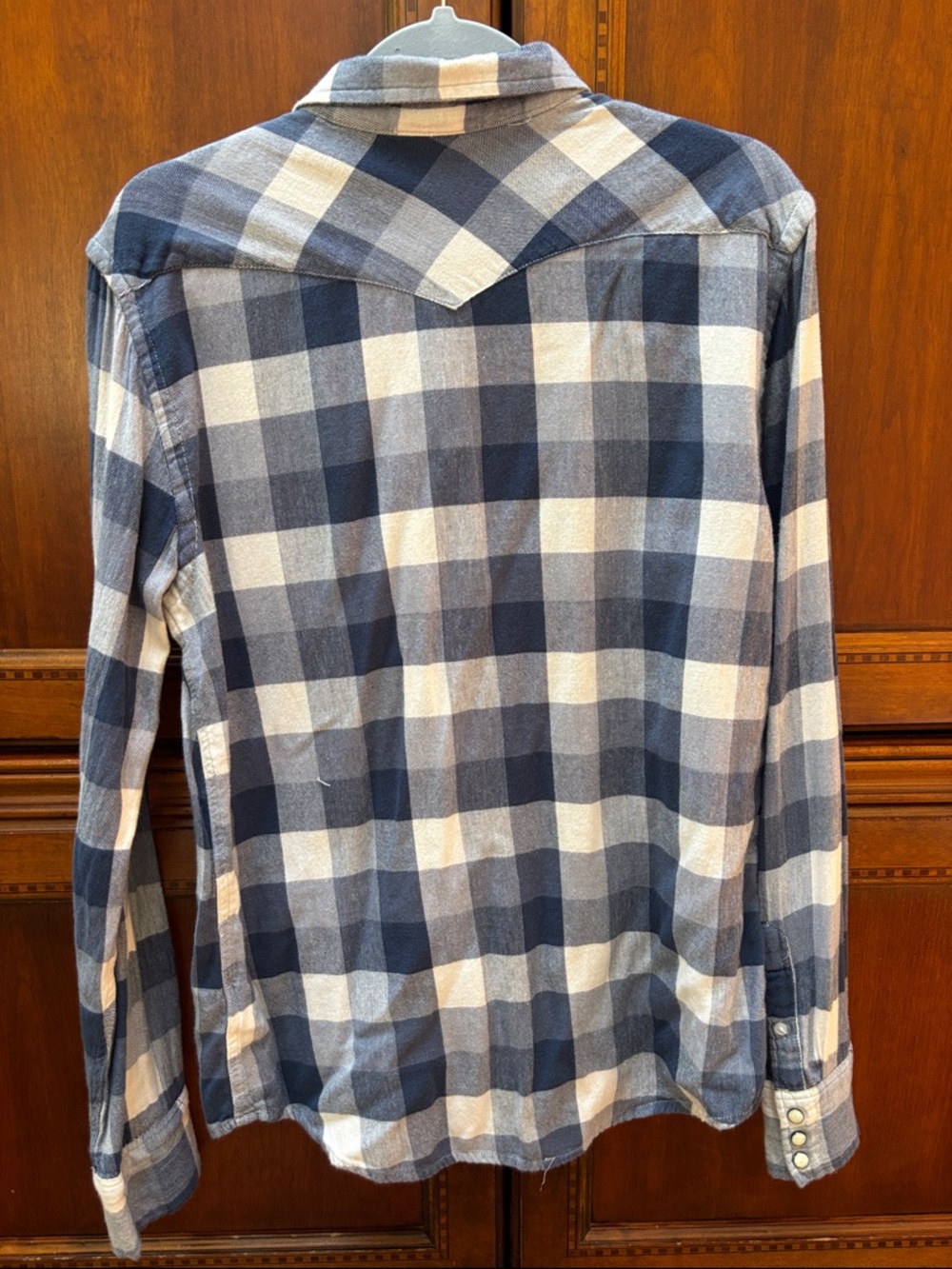 Salt Valley Western blue/white plaid long sleeved shirt with pearl snap buttons - Picture 4 of 4